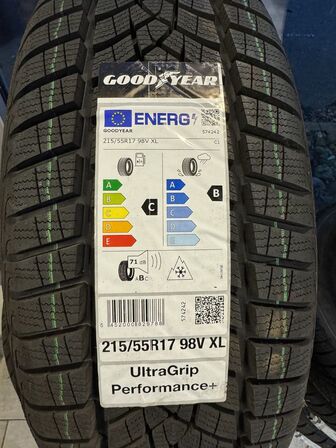 4 stk. Goodyear UltraGrip Performance + 215/55 R17 98V XL Vinterdæk