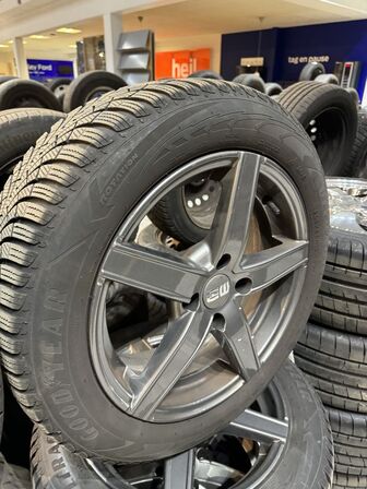 4 stk. EW Alufælge 16" med Goodyear 205/55R16 dæk