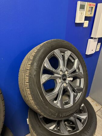 4 stk. Ford Alufælge 17" med Contiental 215/50R17 V XL Vinterdæk