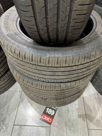 4 stk. Dæk Contiental 225/60R18 V XL