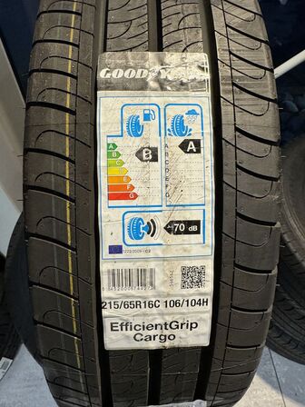 4 stk. Goodyear EfficientGrip Cargo 215/65 R16C 106/104H