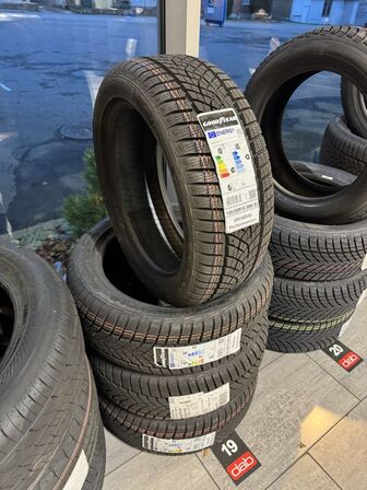 4 stk. Goodyear Ultra Grip Performance+ 195/50 R16 88H Vinterdæk