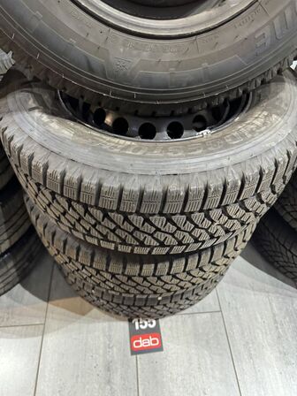 4 stk. Stålfælge 16" med Bridgestone 235/65R16 Vinterdæk