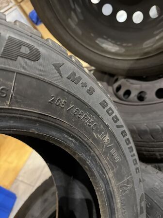 4 stk. Vinterdæk Goodyear 205/65R15