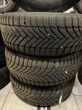 4 stk. Borbet Alufælge 16" med Michelin 215/60R16 vinterdæk