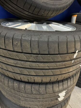 4 stk. Ford Alufælge 16" med Goodyear 205/55R16 dæk