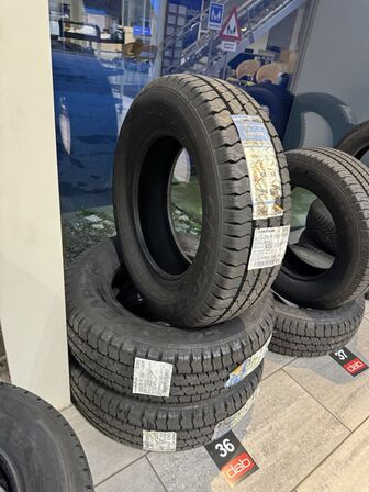 3 stk. Goodyear Cargo G26 205/70 R15G 106/104B