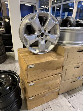 4 stk. Alufælg 18" Ford Kuga  5-eget design, sølv