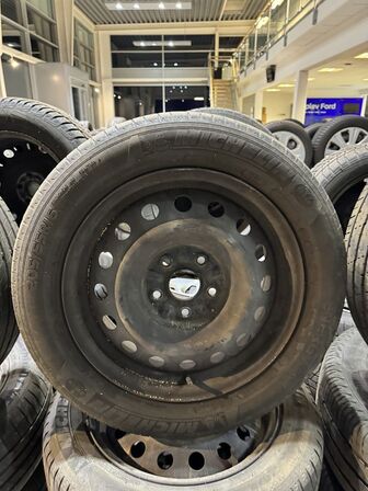 4 stk. Stålfælge 16" med Michelin 205/55R16 dæk