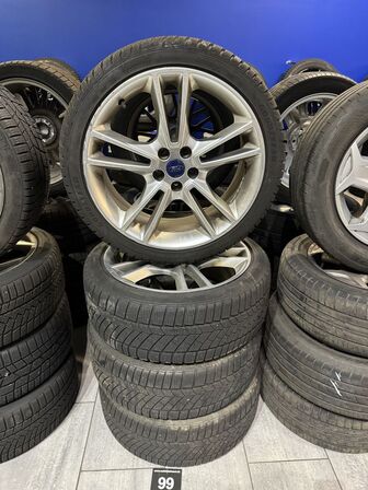 4 stk. Ford Alufælge 19" med Goodyear 235/40R19 dæk