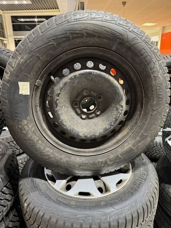 4 stk. Stålfælge 16" med Goodyear 235/60R16 dæk