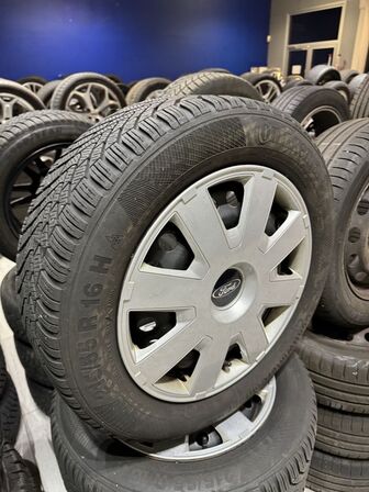 4 stk. Stålfælge 16" med Contiental 215/55R16 Vinterdæk