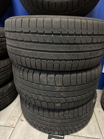 4 stk. Ford Alufælge 16" med Contiental 235/40R16 Vinterdæk