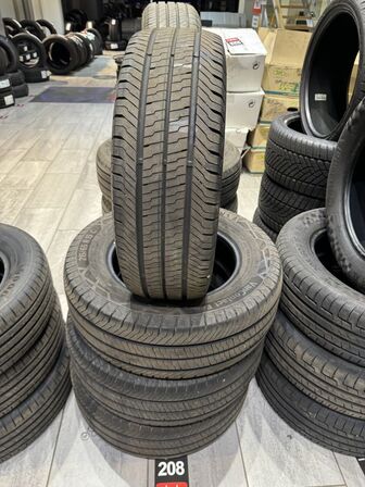 4 stk. Vinterdæk Contiental 215/65R15