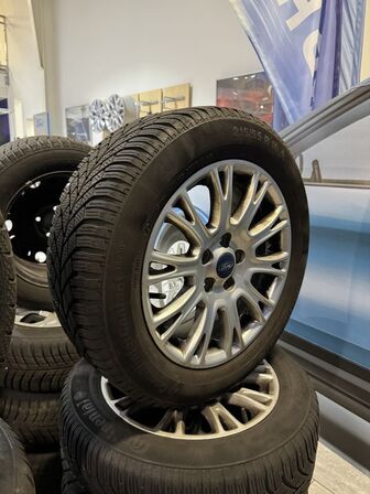 4 stk. Ford Alufælge 16" med Contiental 215/55R16 Vinterdæk