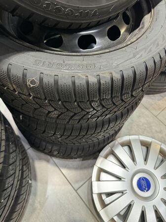 4 stk. Stålfælge 15" med Firestone 195/50R15 vinterdæk