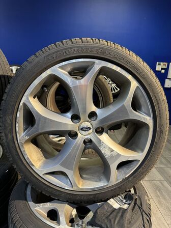 4 stk. Ford Alufælge 18" med Dunlop 225/45R18 vinterdæk