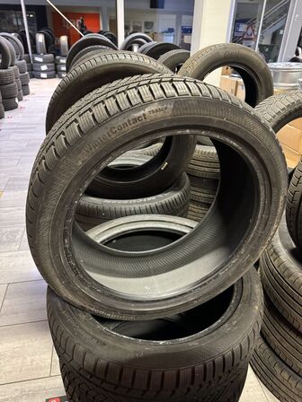 4 stk. Vinterdæk Contiental 235/40R18