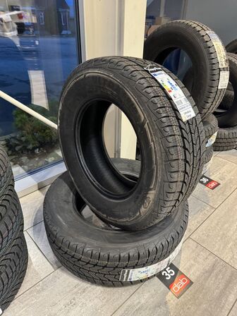 2 stk. Goodyear UltraGrip Cargo 235/65 R16 115 S Vinterdæk