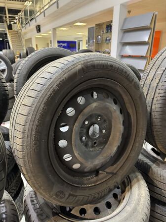 4 stk. Stålfælge 16" med Michelin 205/55R16 dæk