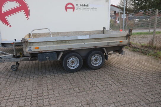 3 vejs-tiptrailer HUMBAUR HTK 35 med ramper