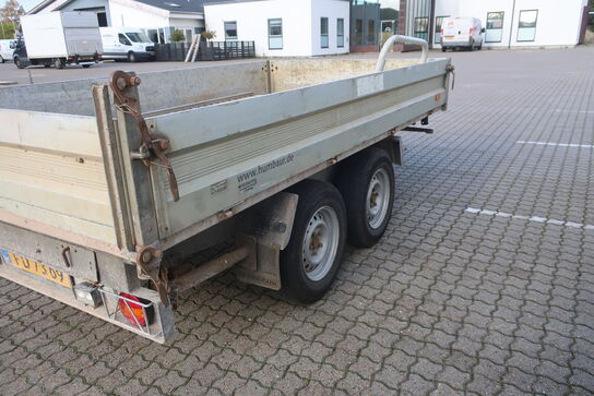 3 vejs-tiptrailer HUMBAUR HTK 35 med ramper