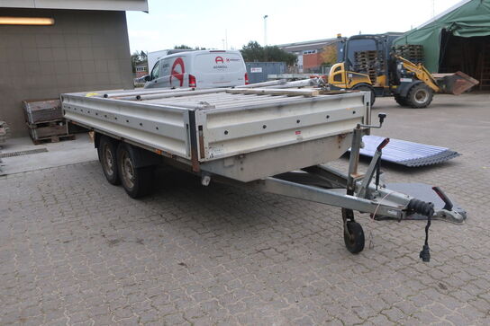 Trailer HUMBAUR HT25 uden indhold