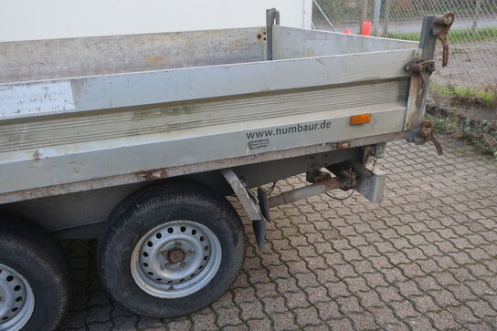 3 vejs-tiptrailer HUMBAUR HTK 35 med ramper