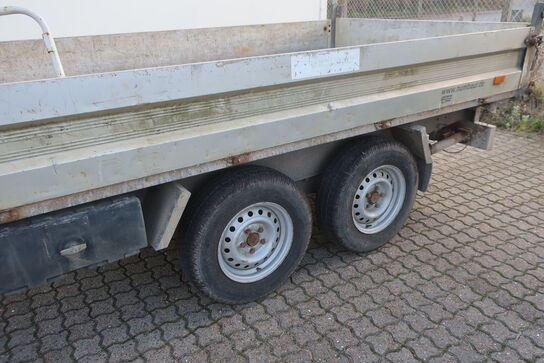 3 vejs-tiptrailer HUMBAUR HTK 35 med ramper