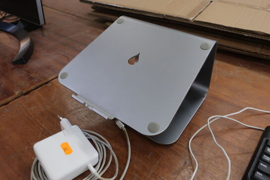 MACBOOK PRO model A1707