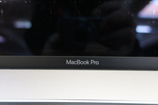 MACBOOK PRO model A1707