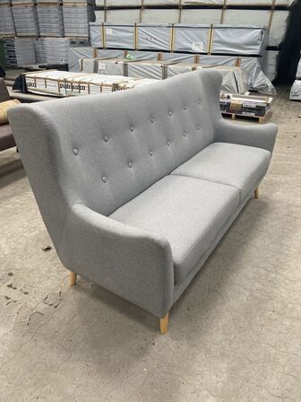 Sofa (læs beskrivelse før du byder)