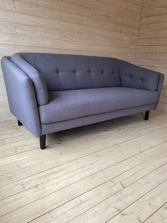 Sofa (læs beskrivelse før du byder)