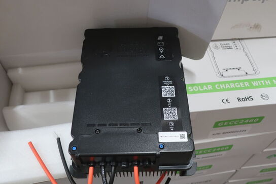 2 stk. MPPT Charge Controller 60A (læs beskrivelse)