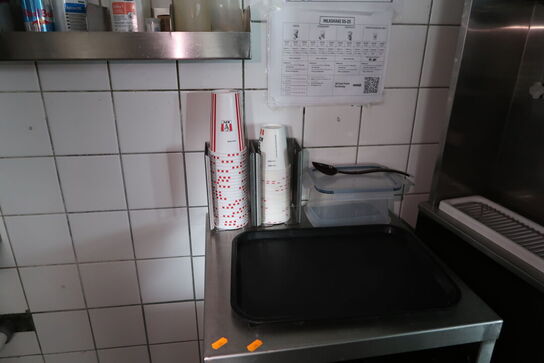 Rustfri stålvogn med indhold