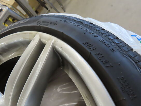 BMW fælge med PIRELLI vinterdæk til BMW M5