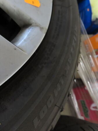 BMW stålfælge med BRIDGESTONE dæk til BMW 3-Serie