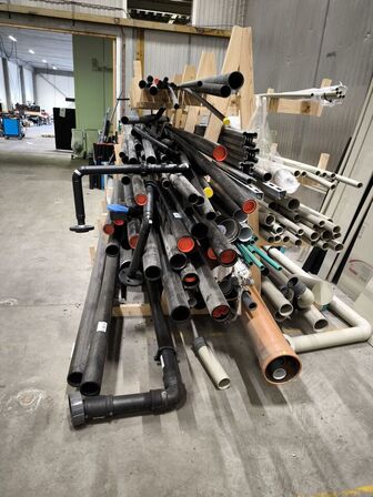 Grenreol med PVC rør m.m.