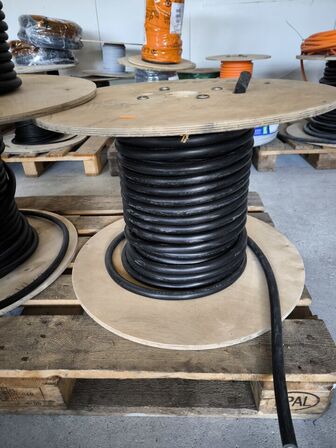 Palle med kabel