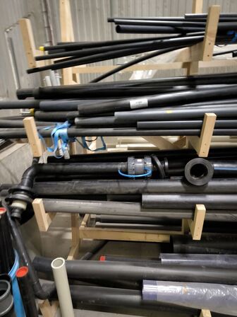 Grenreol med PVC rør m.m.