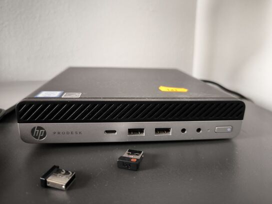 Mini PC HP PRODESK i5-7500T 8GB 240GB samt skærm HP 24", mus, tastatur