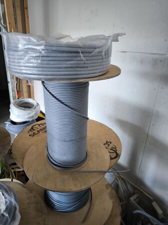 Palle med kabel