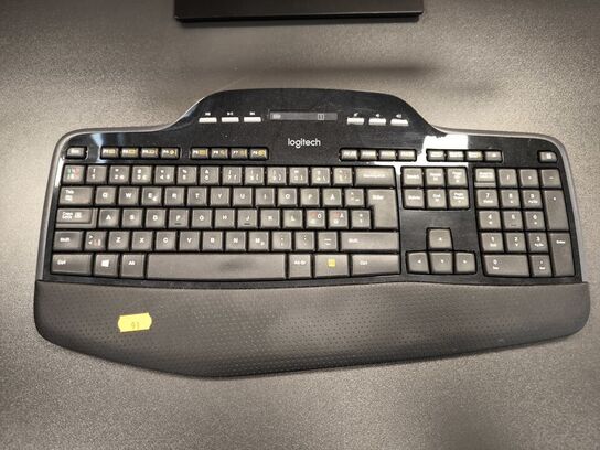 Computerskærm HP 24" samt JABRA headset