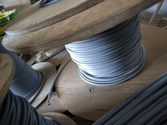 Palle med kabel