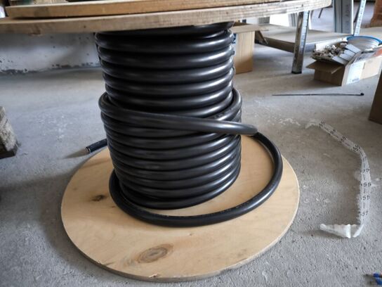 2 stk ruller med kabel
