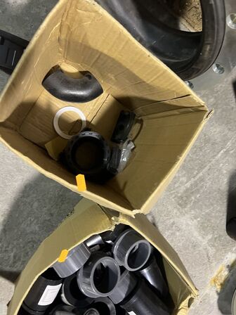 Palle med fittings m.m.