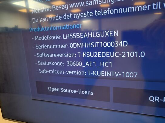 TV SAMSUNG LH55BEAHLGUXEN 55" med vægbeslag og fjernbetjening