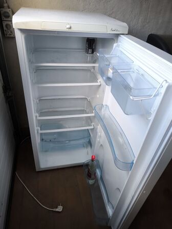 Køleskab GRAM