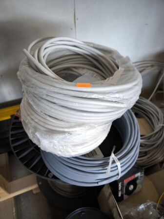 Palle med kabel