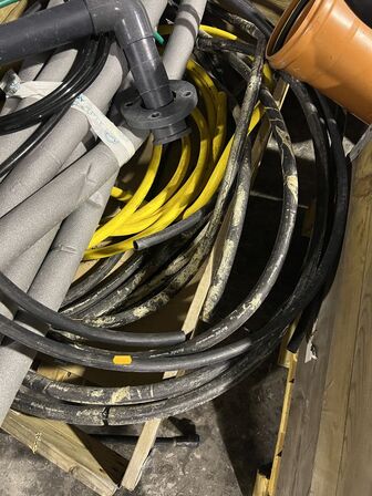 Palle med rørskåle m.m.